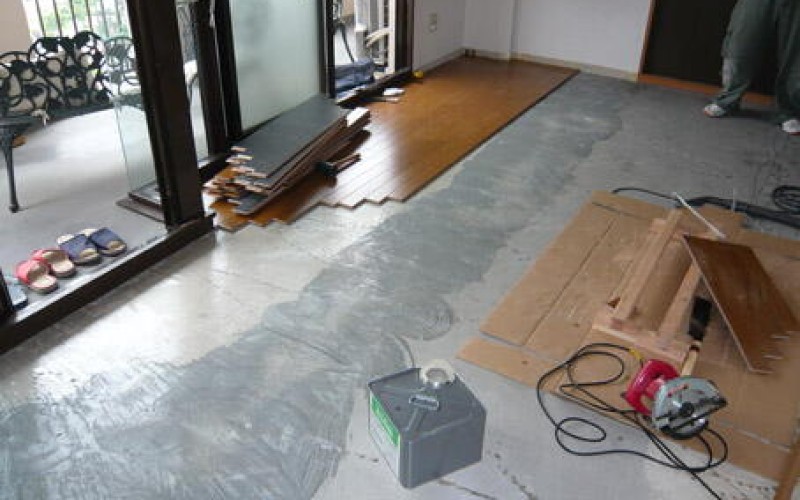 浜松市のマンションリフォームのカーペットから防音フローリングへの施工手順