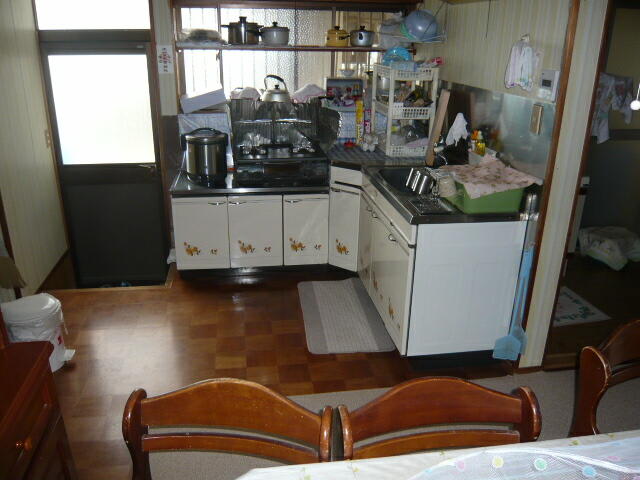 リフォーム浜松キッチンのＬ型システムキッチンのリフォーム施工事例
